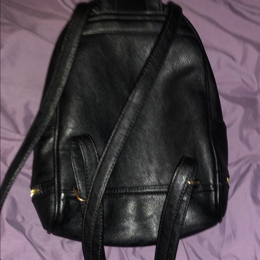 black mini backpack - Picture 2 of 4